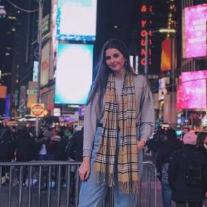 Meet your Posher, Abbey